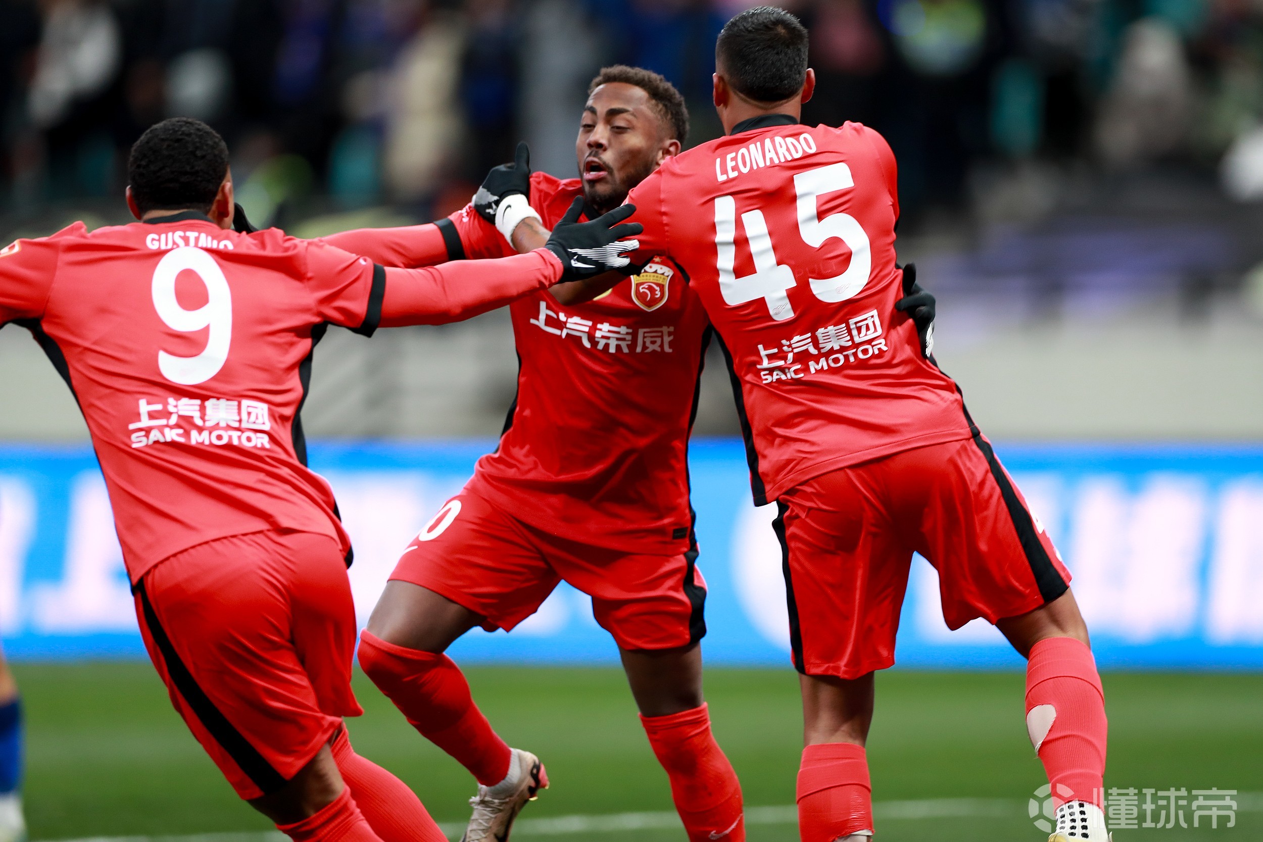 帮助她不断 帮助她不断