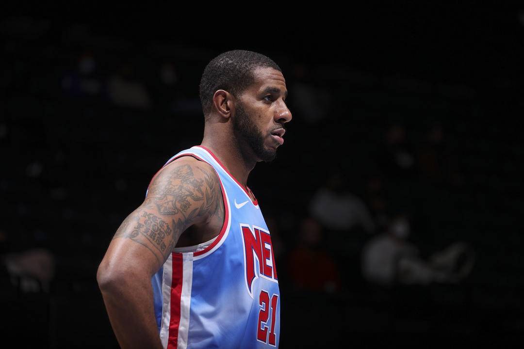 的防守拉扯 的防守拉扯